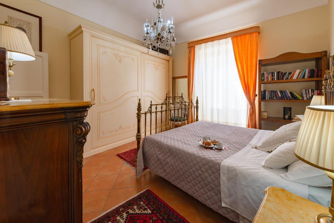 Apartament La Casa Di Dante Palermo Zewnętrze zdjęcie