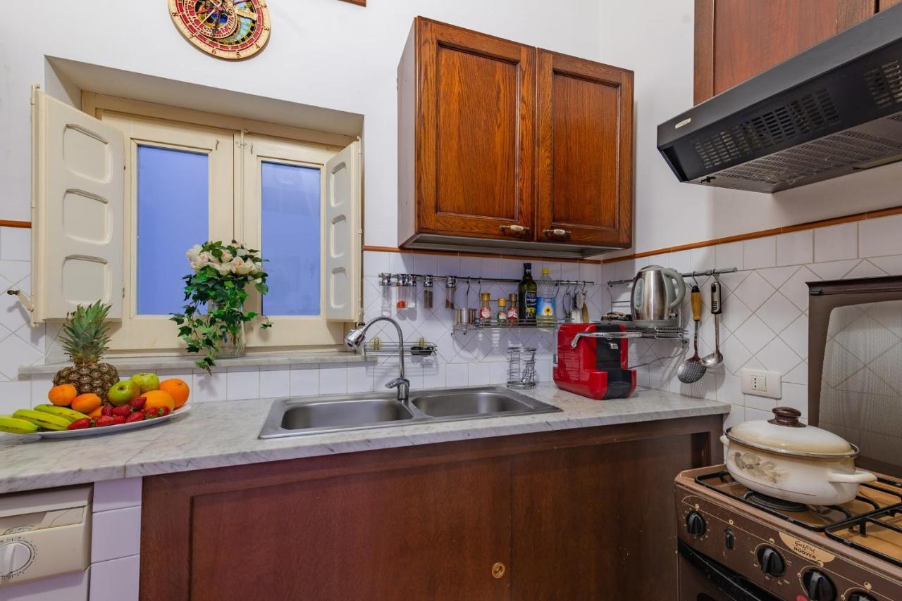 Apartament La Casa Di Dante Palermo Zewnętrze zdjęcie